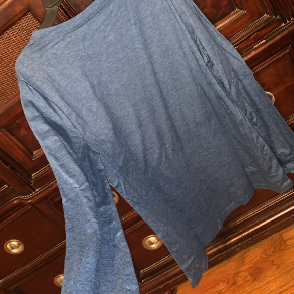 Brand new, beautiful blue T-shirt, long sleeve with festive fall gnomes - Picture 8 of 10